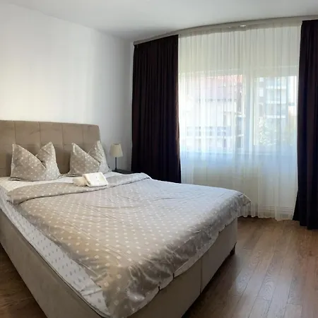 Cozy Loft Apartment Pitesti Exterior photo