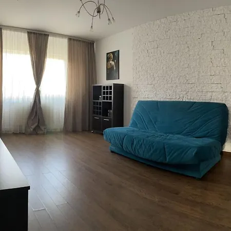 Cozy Loft Apartment Pitesti Exterior photo